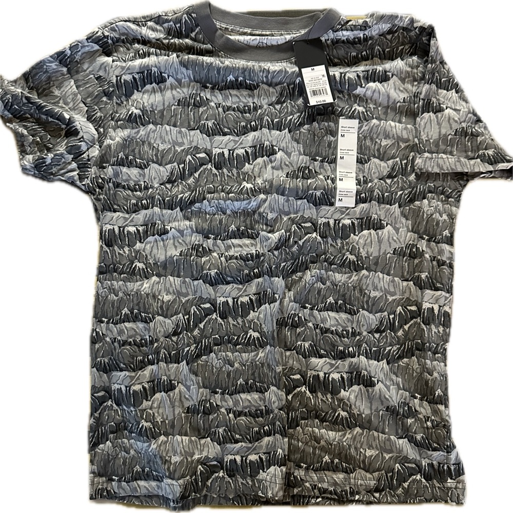 Mens MED shirt